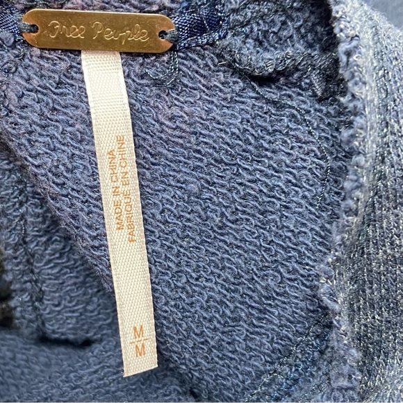 Free People Victorian Lace Crochet Sweater Pullover Oversized Sweatshirt MED - Picture 10 of 11